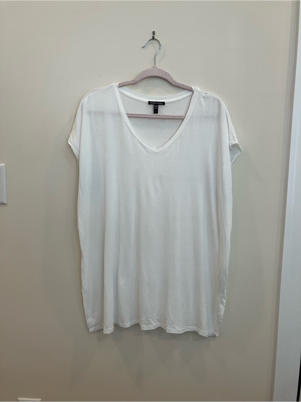 Eileen Fisher  White V-Neck Short Sleeve Tee - Relaxed Fit